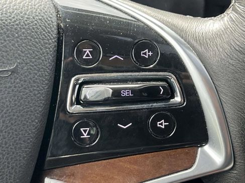 Used 2020 Cadillac Escalade ESV Premium Luxury image 23