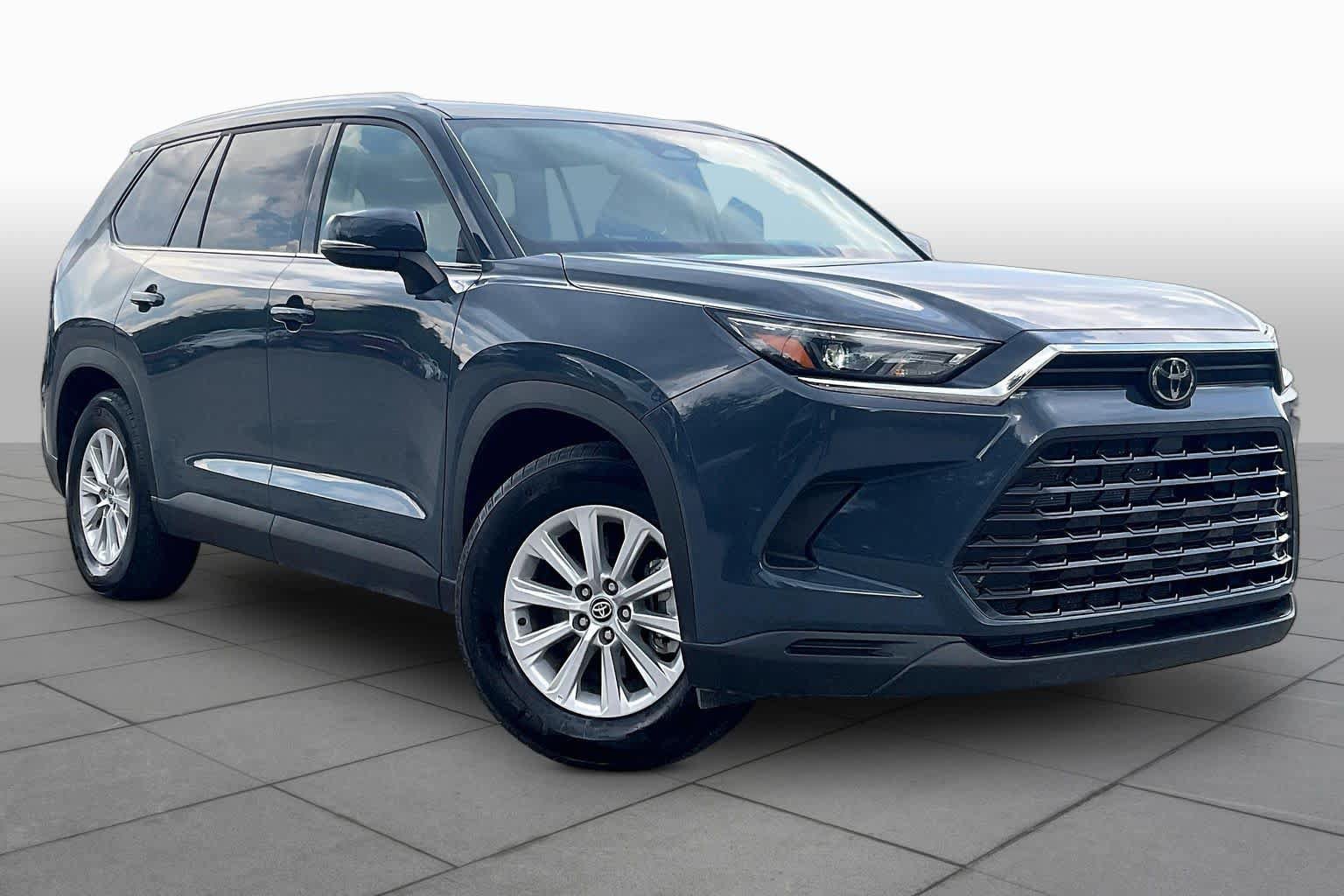 Used 2026 Toyota Grand Highlander AWD image 3