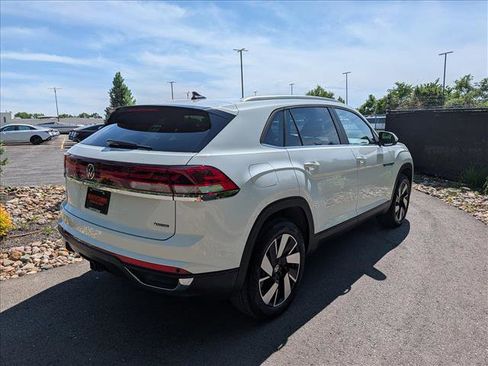 Used 2025 Volkswagen Atlas Cross Sport SE w/ Panoramic Sunroof Package AWD/4WD image 5
