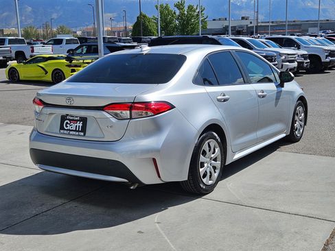 Used 2020 Toyota Corolla LE w/ Carpet Mat Package (TMS) FWD image 3