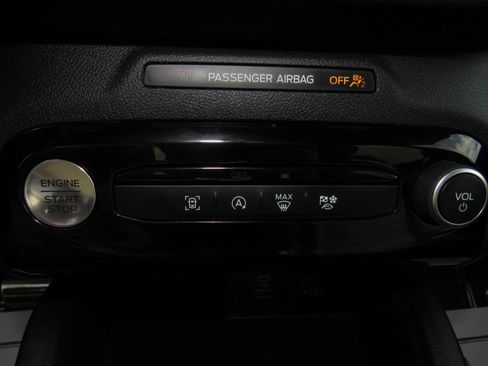 Used 2023 Ford Escape ST-Line w/ Tech Pack #1 image 19