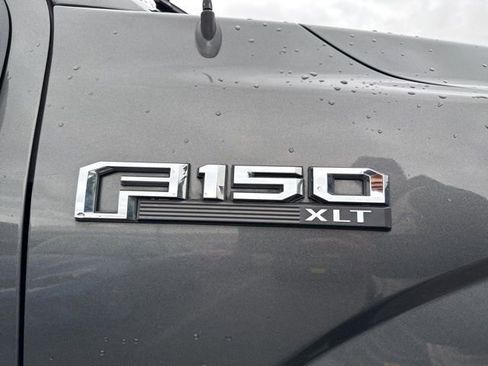 Used 2017 Ford F150 XLT AWD/4WD image 10