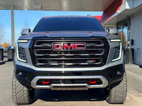 Used 2025 GMC Yukon AT4 Ultimate w/ LPO, Floor Liner Package AWD/4WD image 7