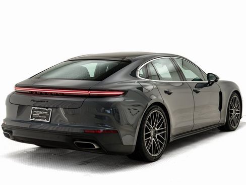 Used 2025 Porsche Panamera 4 image 34