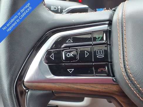 Used 2022 Jeep Grand Cherokee Summit w/ Luxury Tech Group V AWD/4WD image 30