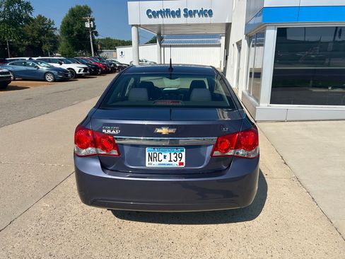 Used 2014 Chevrolet Cruze LT FWD image 7