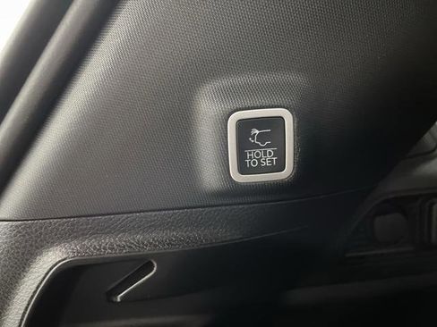 Used 2023 Jeep Grand Cherokee Altitude image 14