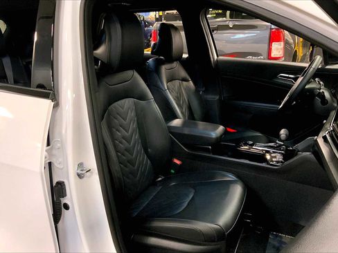 Used 2024 Kia Sportage X-Line w/ X-Line Premium Package AWD/4WD image 8