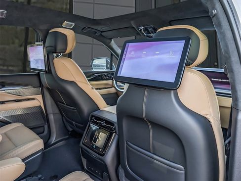 New 2026 Cadillac Escalade IQ Luxury 2 image 21