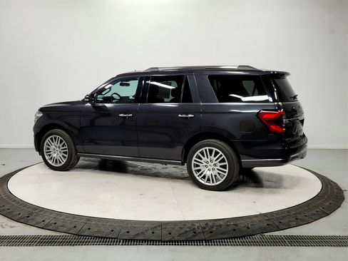 Used 2024 Ford Expedition Limited image 5