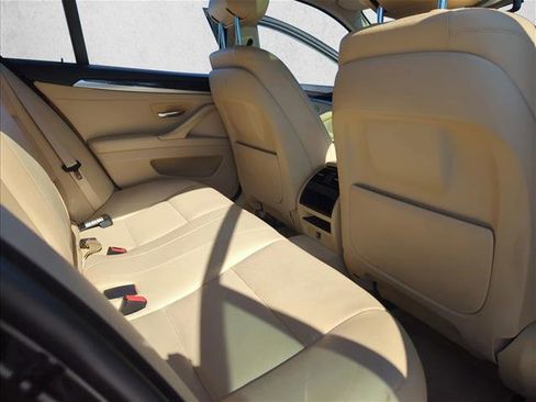 Used 2015 BMW 528i Sedan image 25