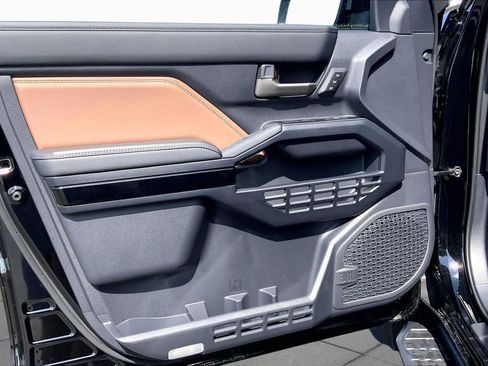 New 2026 Toyota 4Runner Limited AWD/4WD image 10