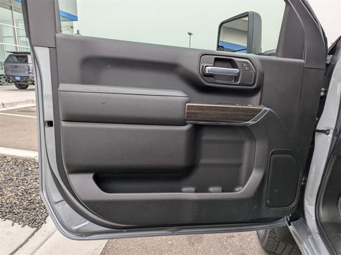 New 2026 Chevrolet Silverado 3500 LT image 8