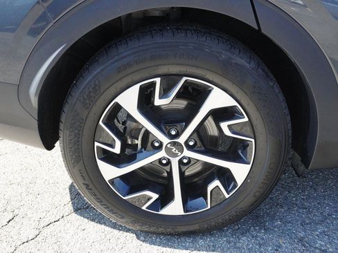 Used 2023 Kia Sportage EX image 20