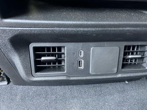 Certified 2025 Chevrolet Silverado 1500 Custom image 14