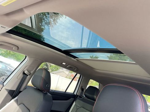 New 2025 Volkswagen Atlas Peak Edition SE image 48