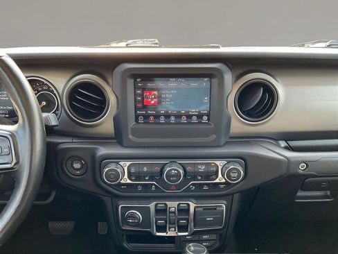 Used 2021 Jeep Gladiator Sport AWD/4WD image 10