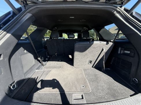 Used 2025 Ford Explorer ST-Line w/ ST-Line Street Pack AWD/4WD image 32