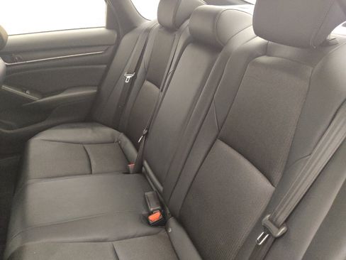 Used 2019 Honda Accord Sport image 18