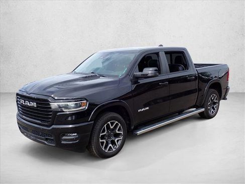 Used 2025 RAM 1500 Laramie w/ Sport Appearance Package AWD/4WD image 6