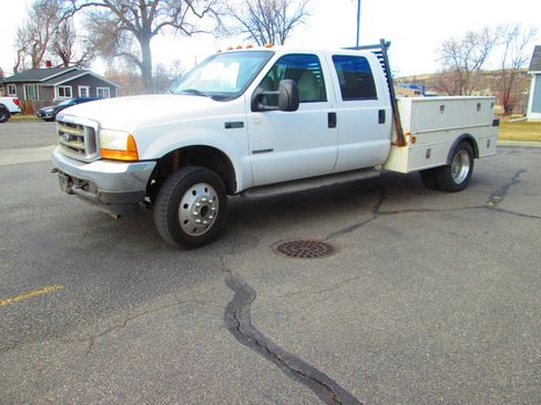 Used 2001 Ford F550 Crew Cab 176 WB XLT 4WD image 8