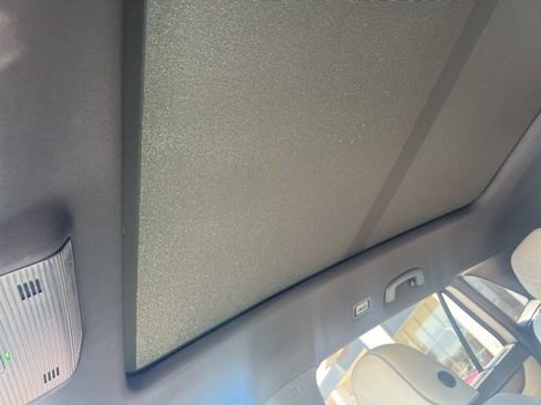 Used 2026 Volkswagen Atlas Cross Sport SEL Premium R-Line image 19