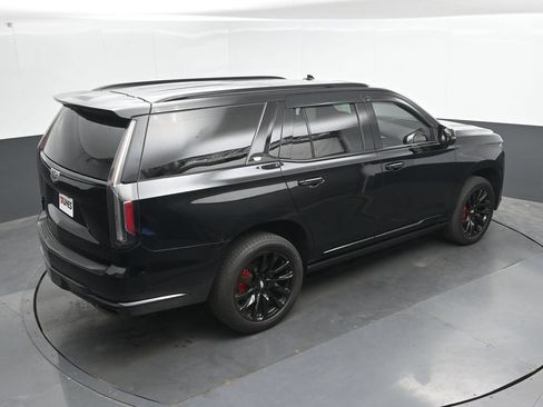 Used 2022 Cadillac Escalade Sport w/ Touring Package AWD/4WD image 32