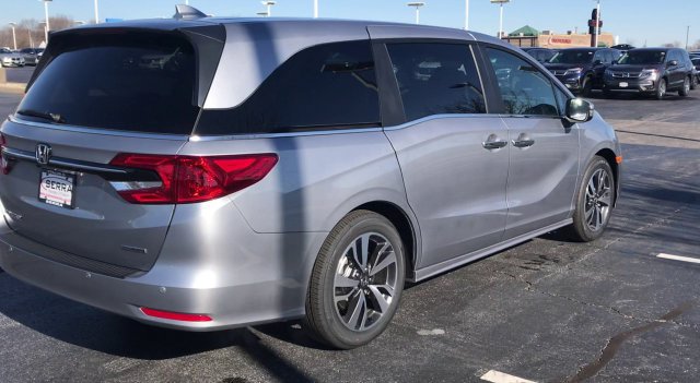 Used 2021 Honda Odyssey Touring image 2