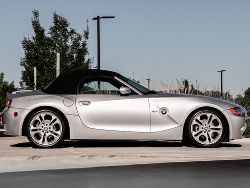 Used 2004 BMW Z4 3.0i RWD image 5