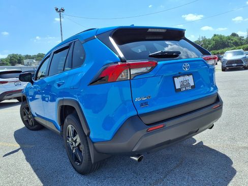 Used 2019 Toyota RAV4 LE AWD/4WD image 31