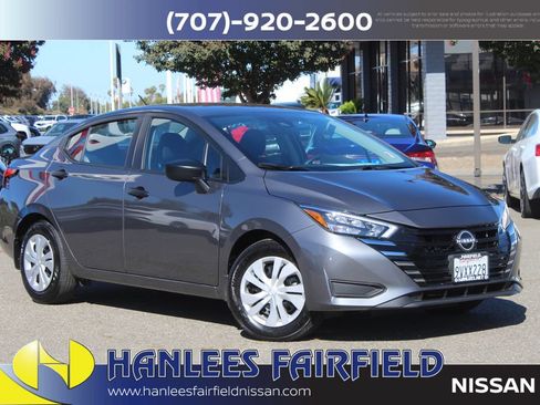 Used 2025 Nissan Versa S w/ Trunk Package FWD image 1