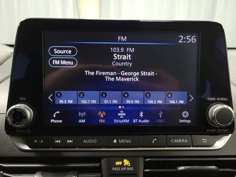 Used 2022 Nissan Altima 2.5 SR image 18