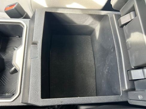 Used 2025 Toyota Tacoma TRD Sport image 24