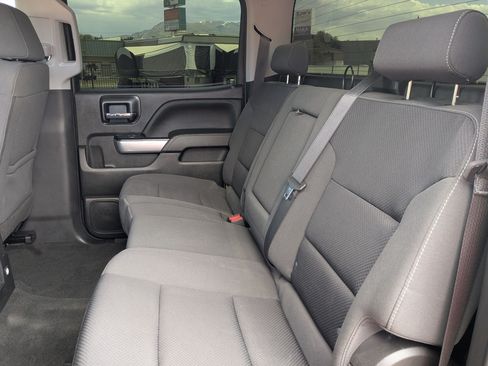 Used 2018 Chevrolet Silverado 1500 LT w/ Texas Edition AWD/4WD image 28