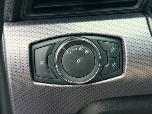 Used 2015 Ford Mustang Coupe image 28