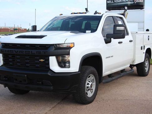 Used 2021 Chevrolet Silverado 2500 W/T w/ WT Fleet Convenience Package AWD/4WD image 3