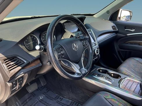 Used 2019 Acura MDX w/ Technology & Entertainment AWD/4WD image 16