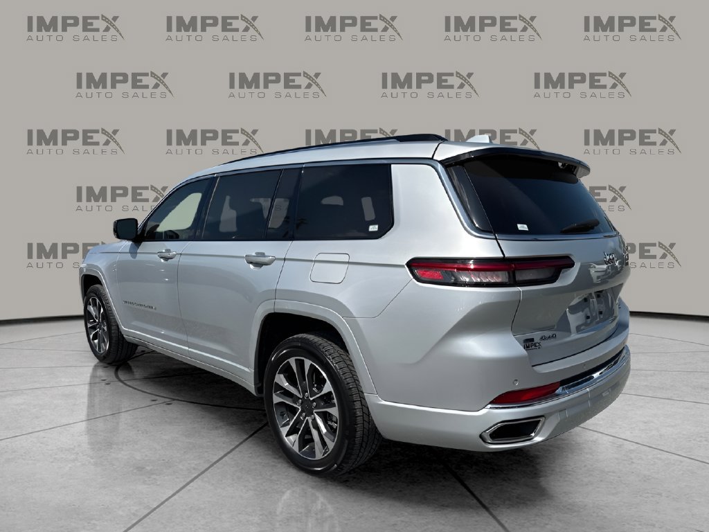 Used 2021 Jeep Grand Cherokee L Overland w/ Luxury Tech Group IV AWD/4WD image 3
