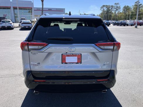 New 2025 Toyota RAV4 XSE image 4