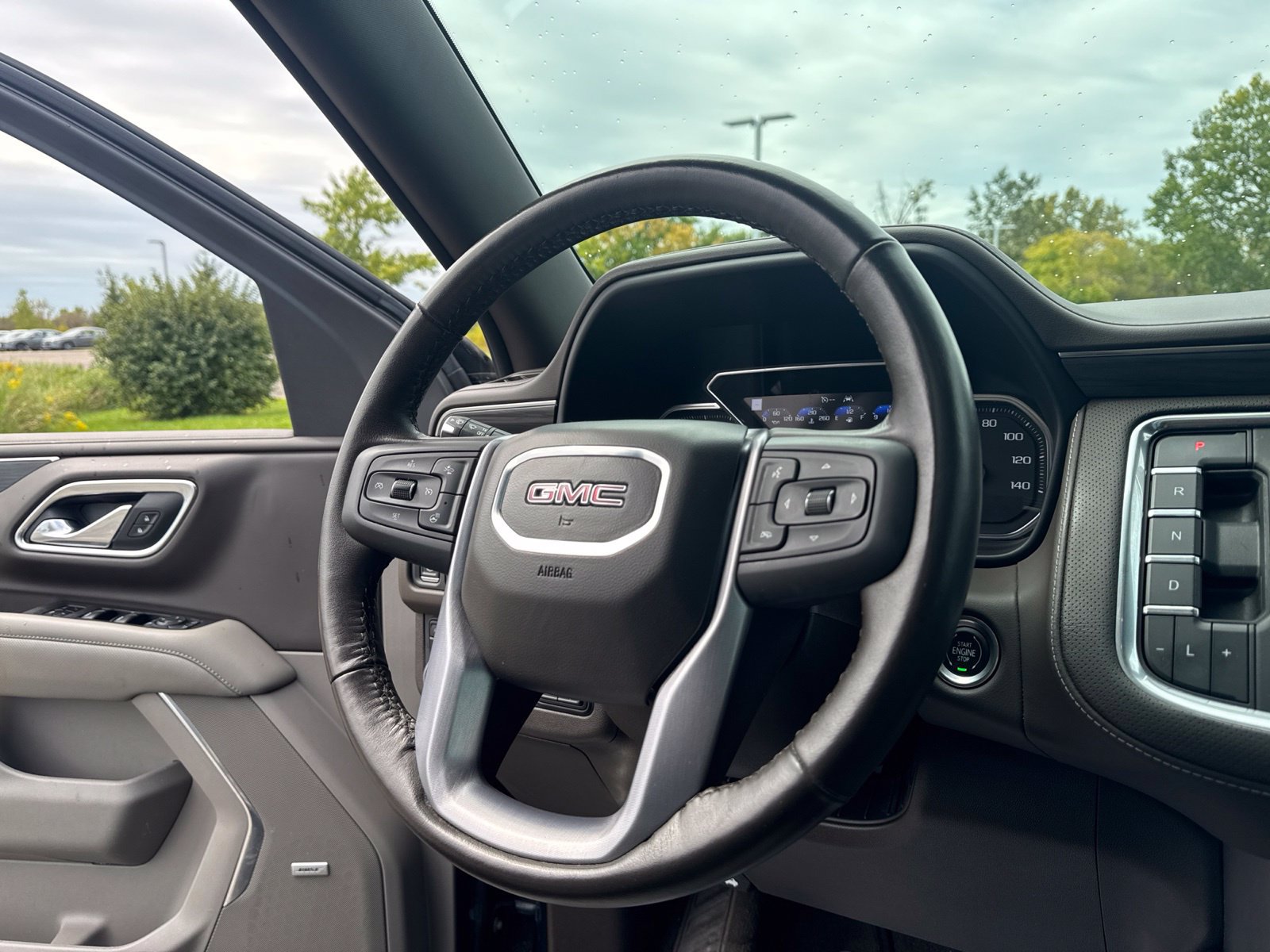 Used 2021 GMC Yukon SLT w/ SLT Luxury Plus Package AWD/4WD image 20