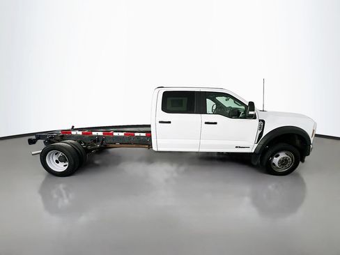 Used 2024 Ford F550 4x4 Crew Cab Super Duty w/ Snow Plow Prep Package image 8