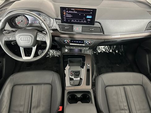 Used 2023 Audi Q5 2.0T Premium w/ Convenience Package image 12