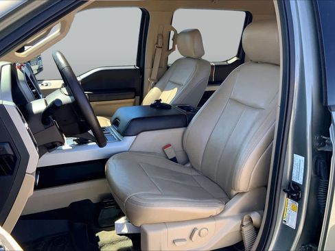 Used 2020 Ford F150 Lariat w/ Trailer Tow Package RWD image 14