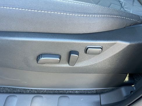New 2026 Nissan Frontier SV AWD/4WD image 18