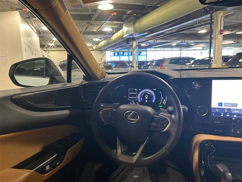 Used 2024 Lexus NX 350 AWD image 23