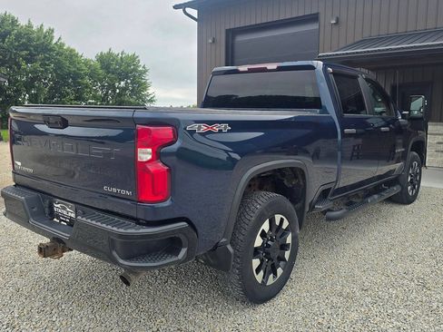 Used 2020 Chevrolet Silverado 2500 Custom w/ Custom Value Package AWD/4WD image 3