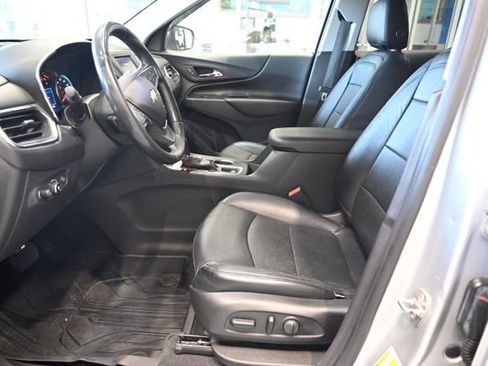 Used 2021 Chevrolet Equinox LT AWD/4WD image 9