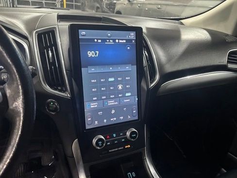 Used 2021 Ford Edge Titanium AWD/4WD image 21