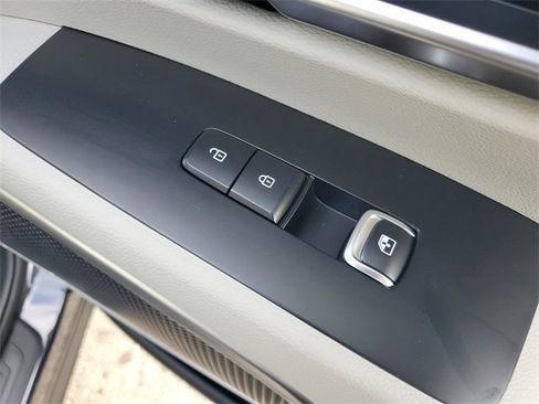 New 2025 Kia Telluride S image 11