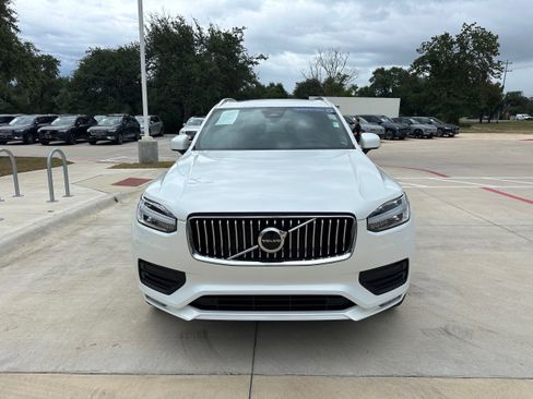 Certified 2023 Volvo XC90 B6 Core w/ Climate Package image 8